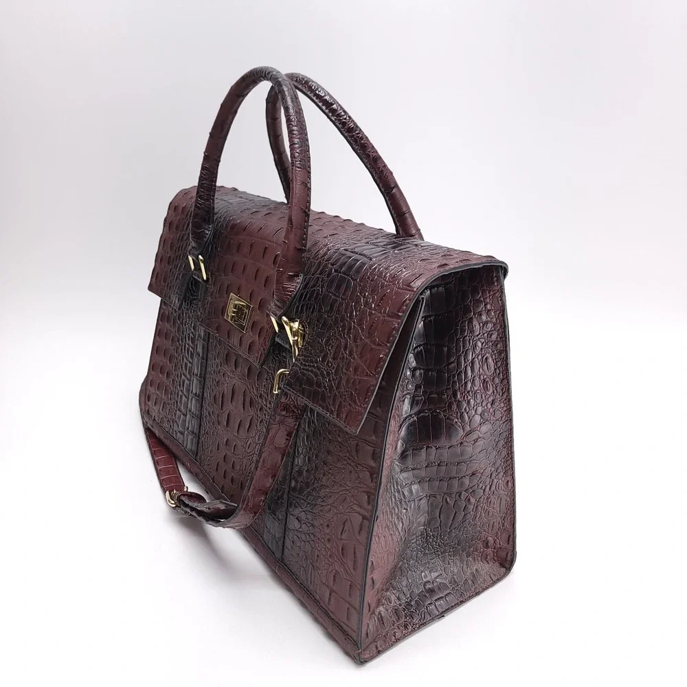 Savannah Heritage Faux Alligator Leather 15